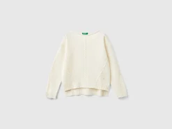 Cable knit sweater in wool blend