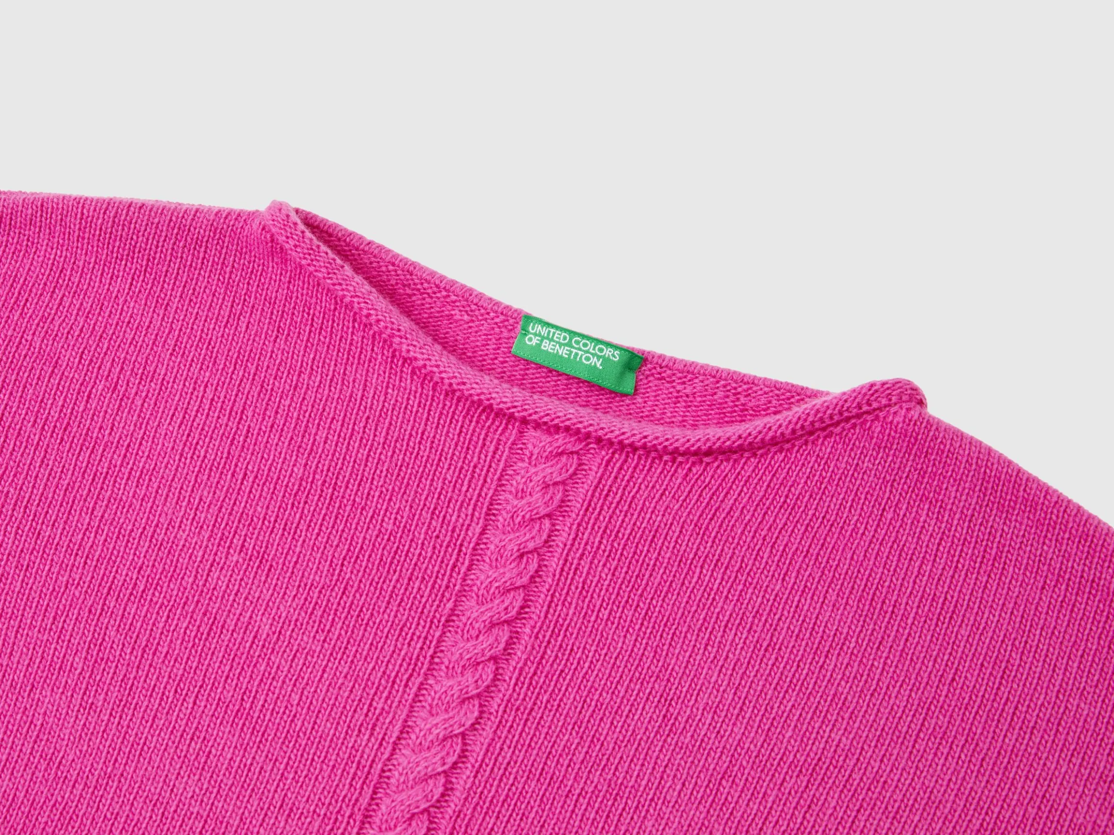Cable knit sweater in wool blend