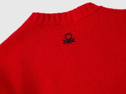 Cable knit sweater in wool blend