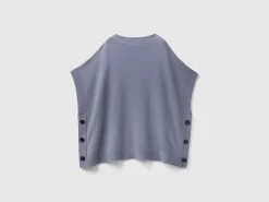 Cape with boat neck