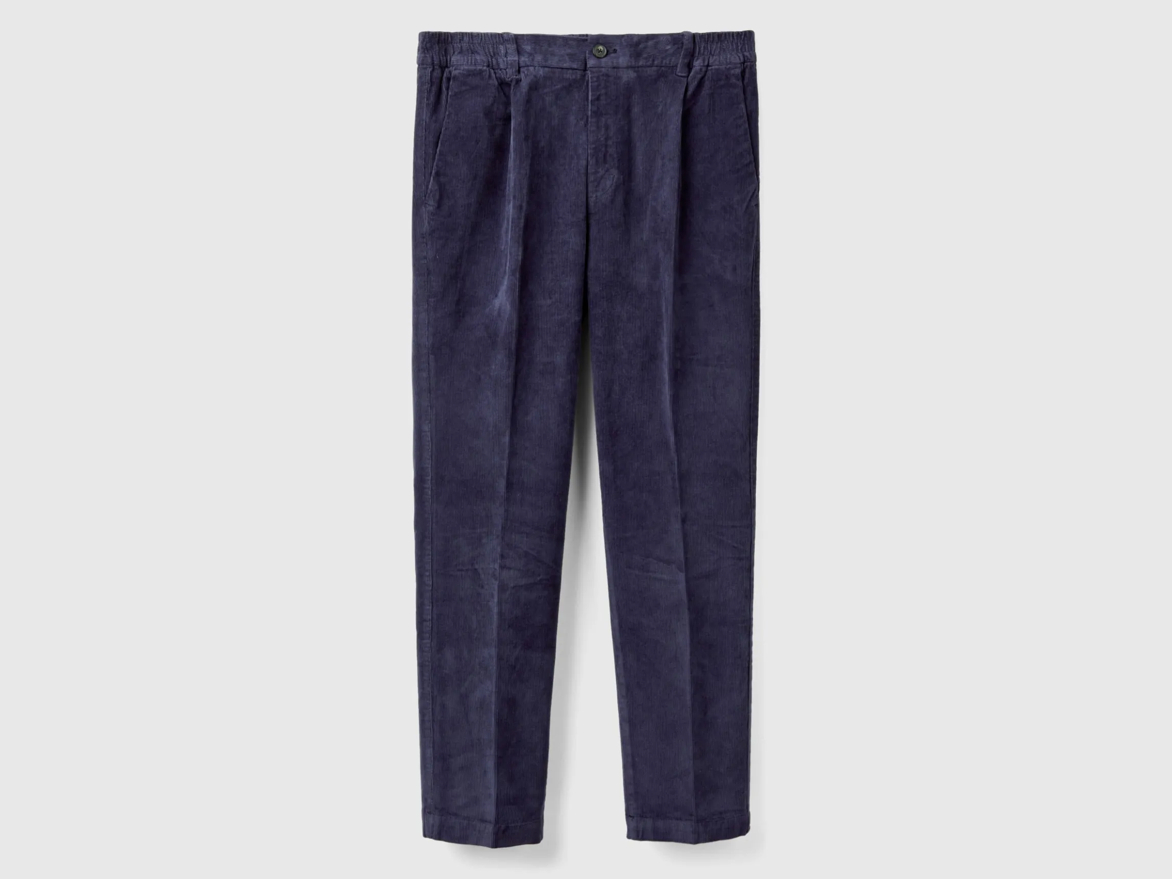 Carrot fit chinos in corduroy
