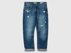 Carrot fit jeans with tears
