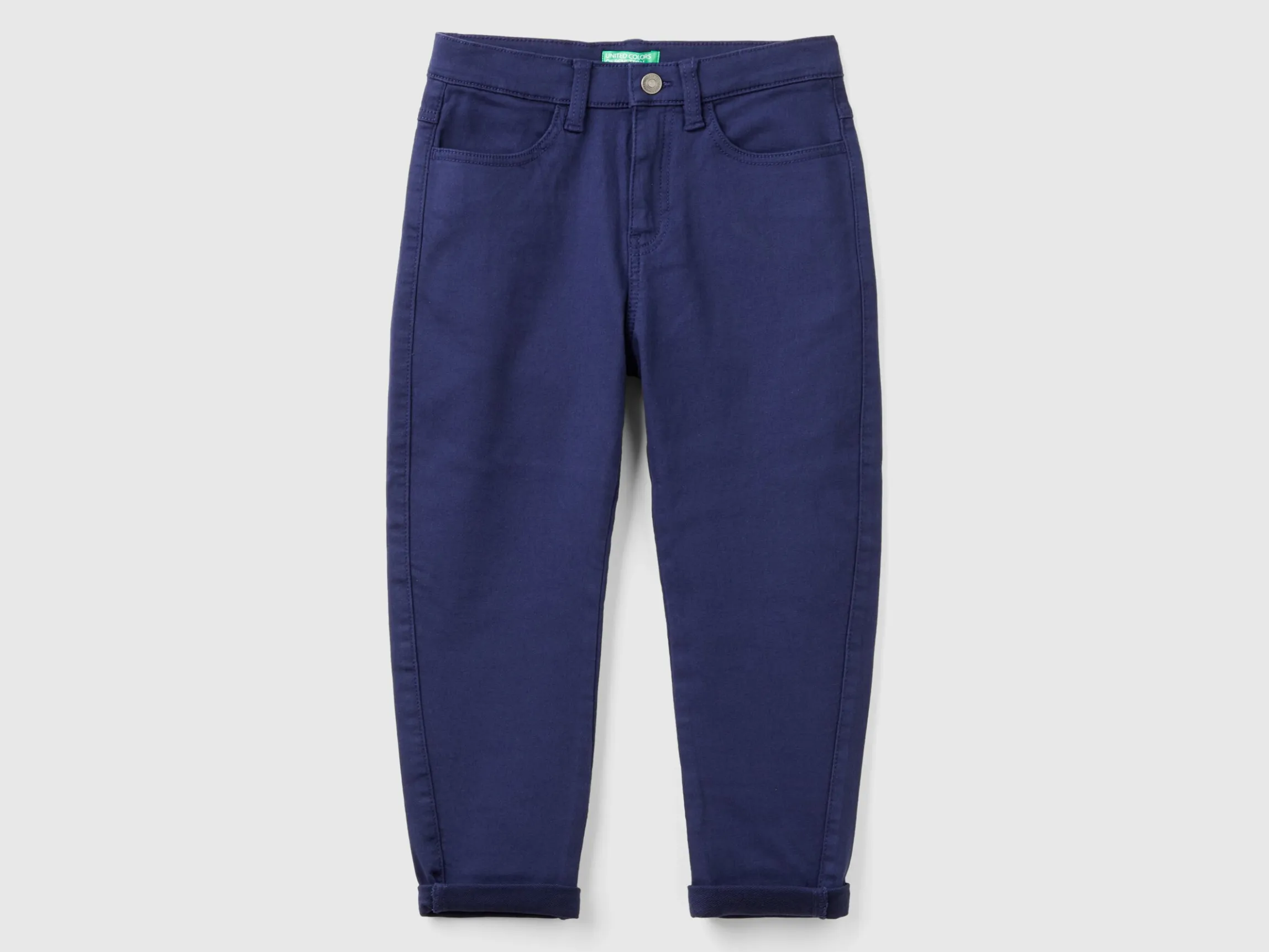 Carrot fit trousers