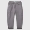 Carrot fit trousers