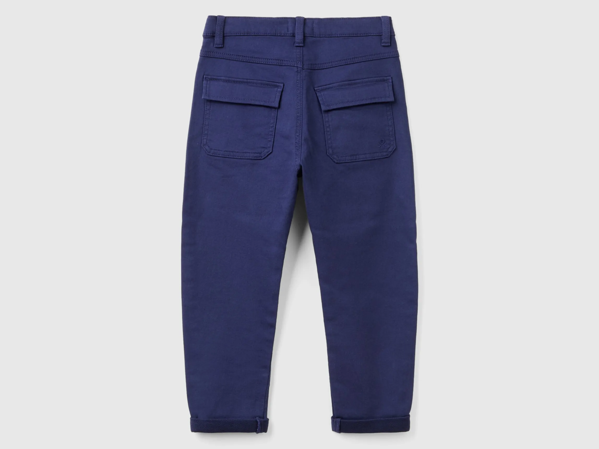 Carrot fit trousers
