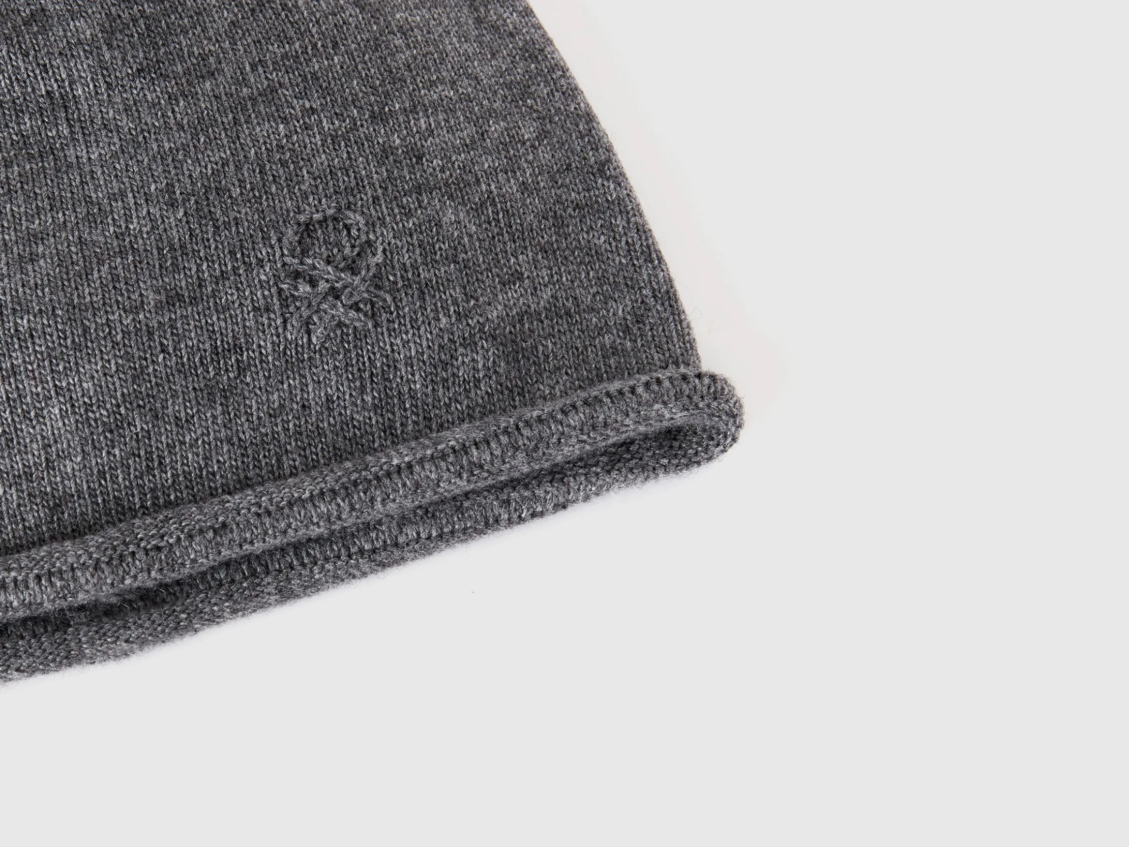 Cashmere blend cap