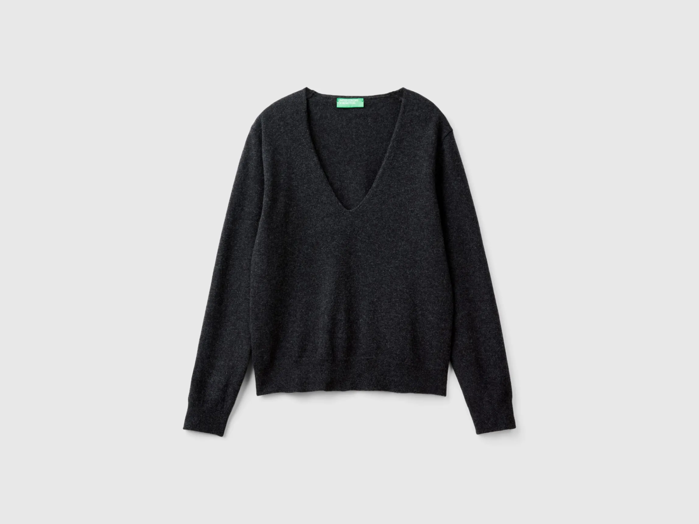 Charcoal gray V-neck sweater in pure Merino wool