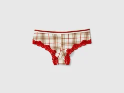 Check culottes with lace