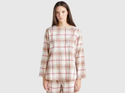 Check flannel top