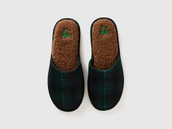 Check slippers