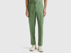Chinos in pure linen