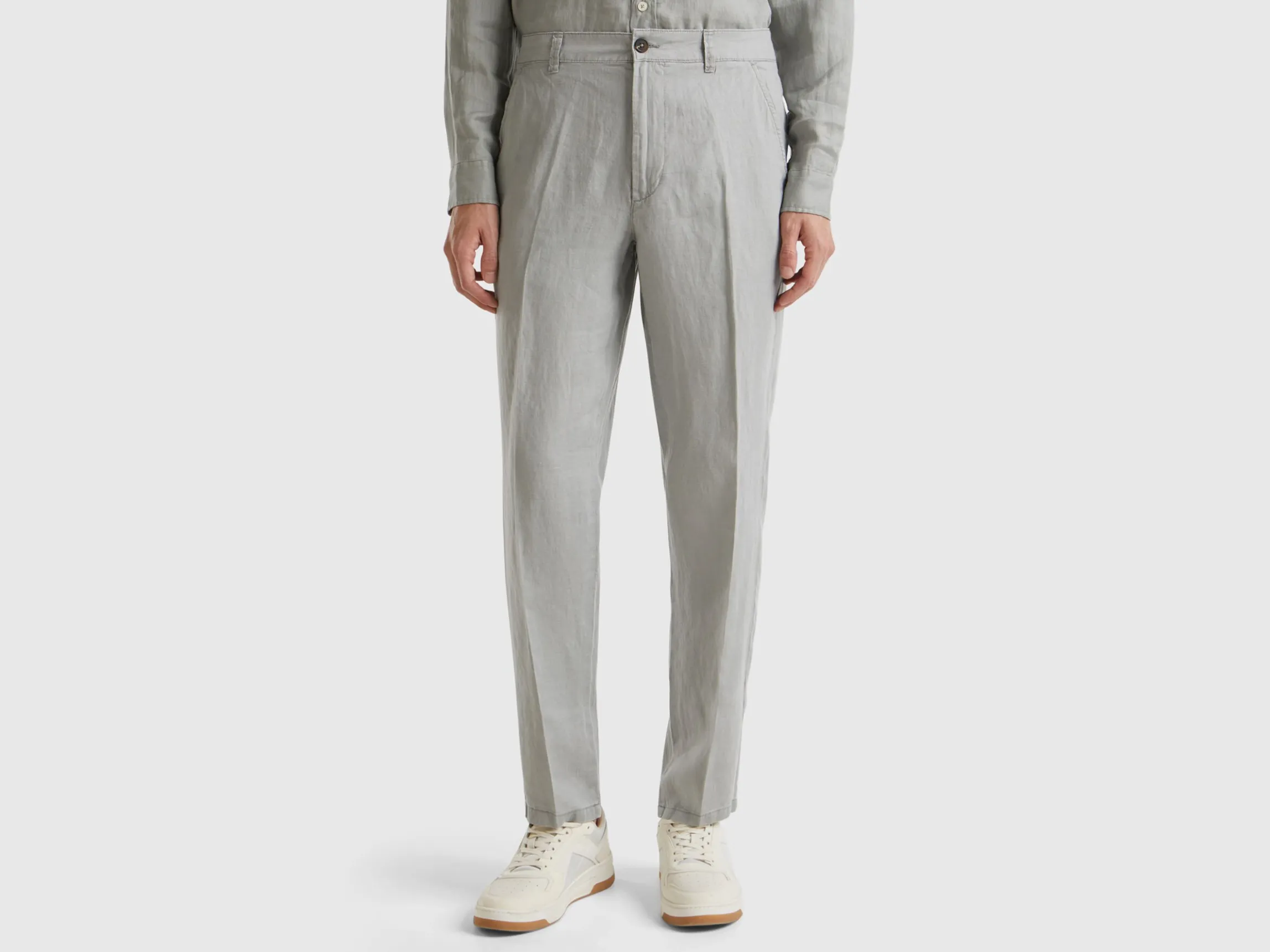 Chinos in pure linen