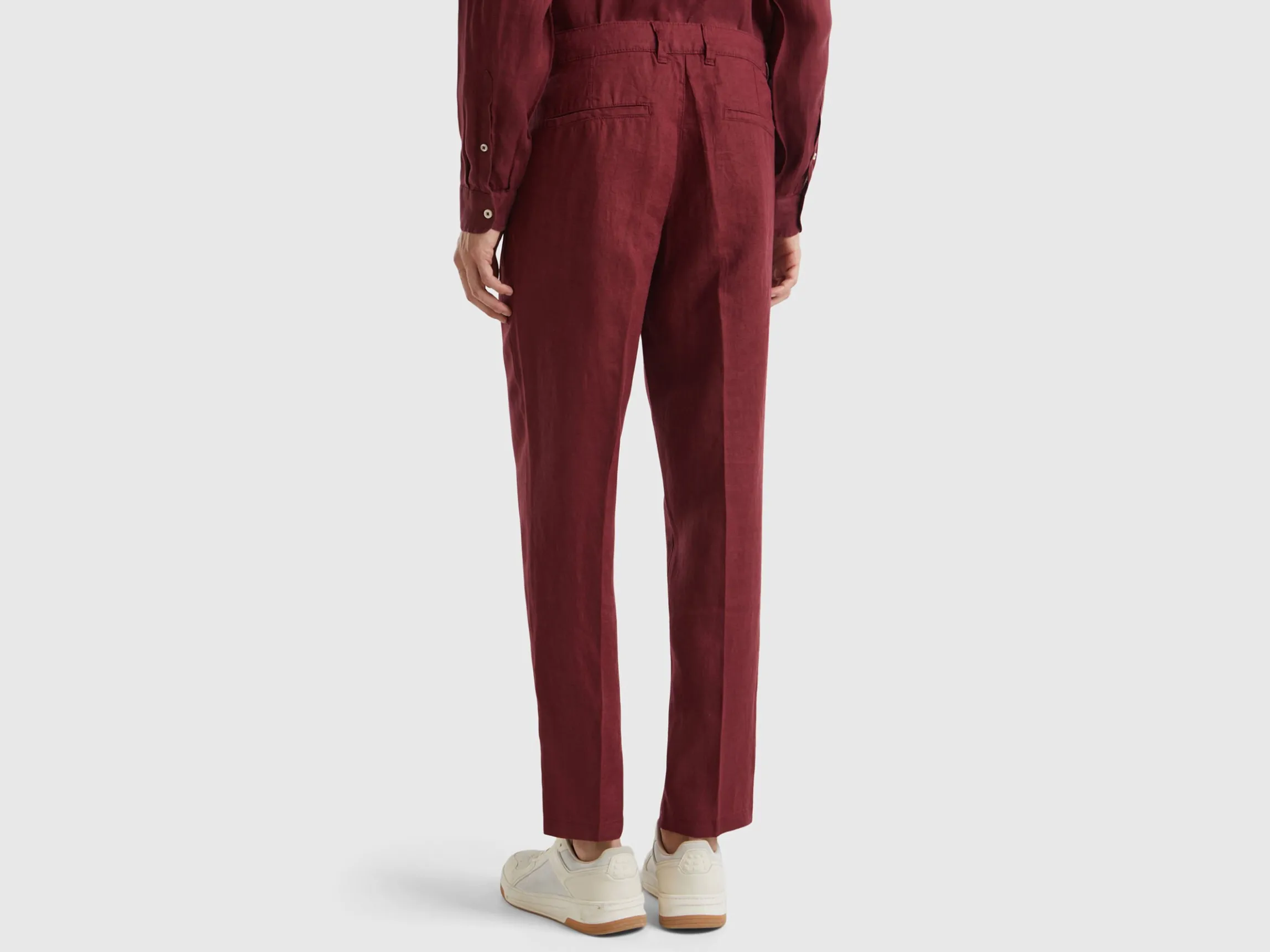 Chinos in pure linen