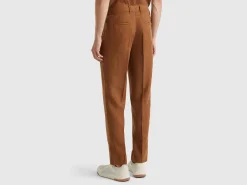 Chinos in pure linen