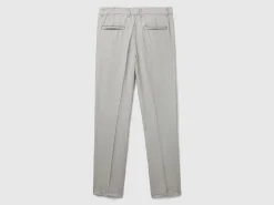 Chinos in pure linen