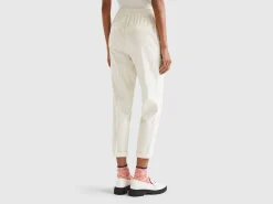 Chinos in velvet with stretch waist