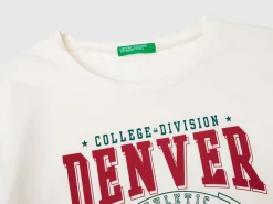 College style sweatshirt