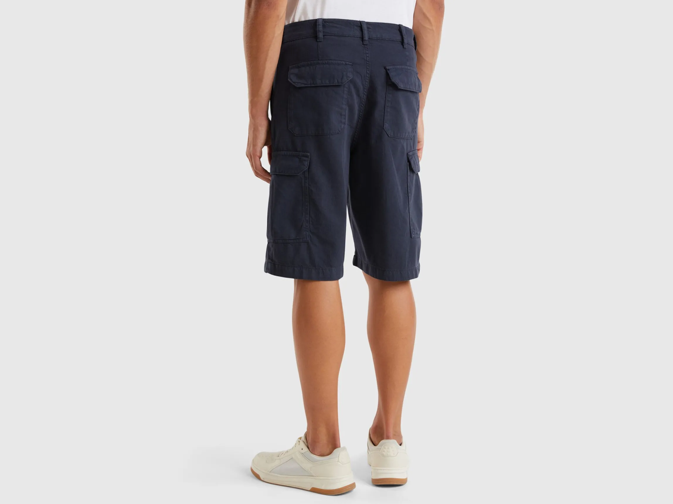 Cotton blend cargo shorts