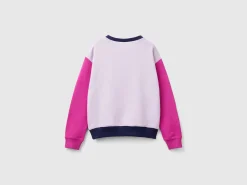 100% cotton sweatshirt with glittery logo