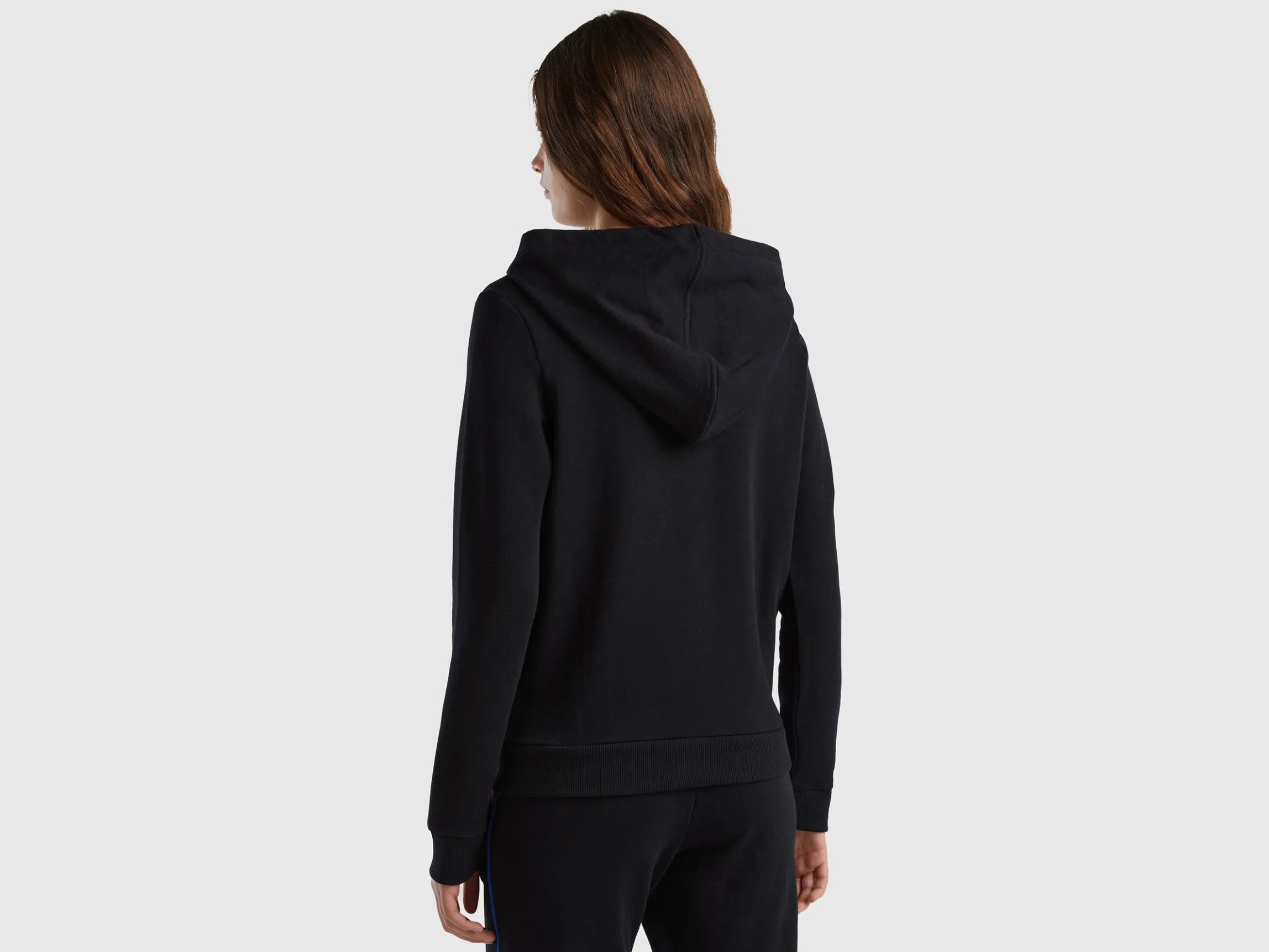 100% cotton sweatshirt with zip and hood