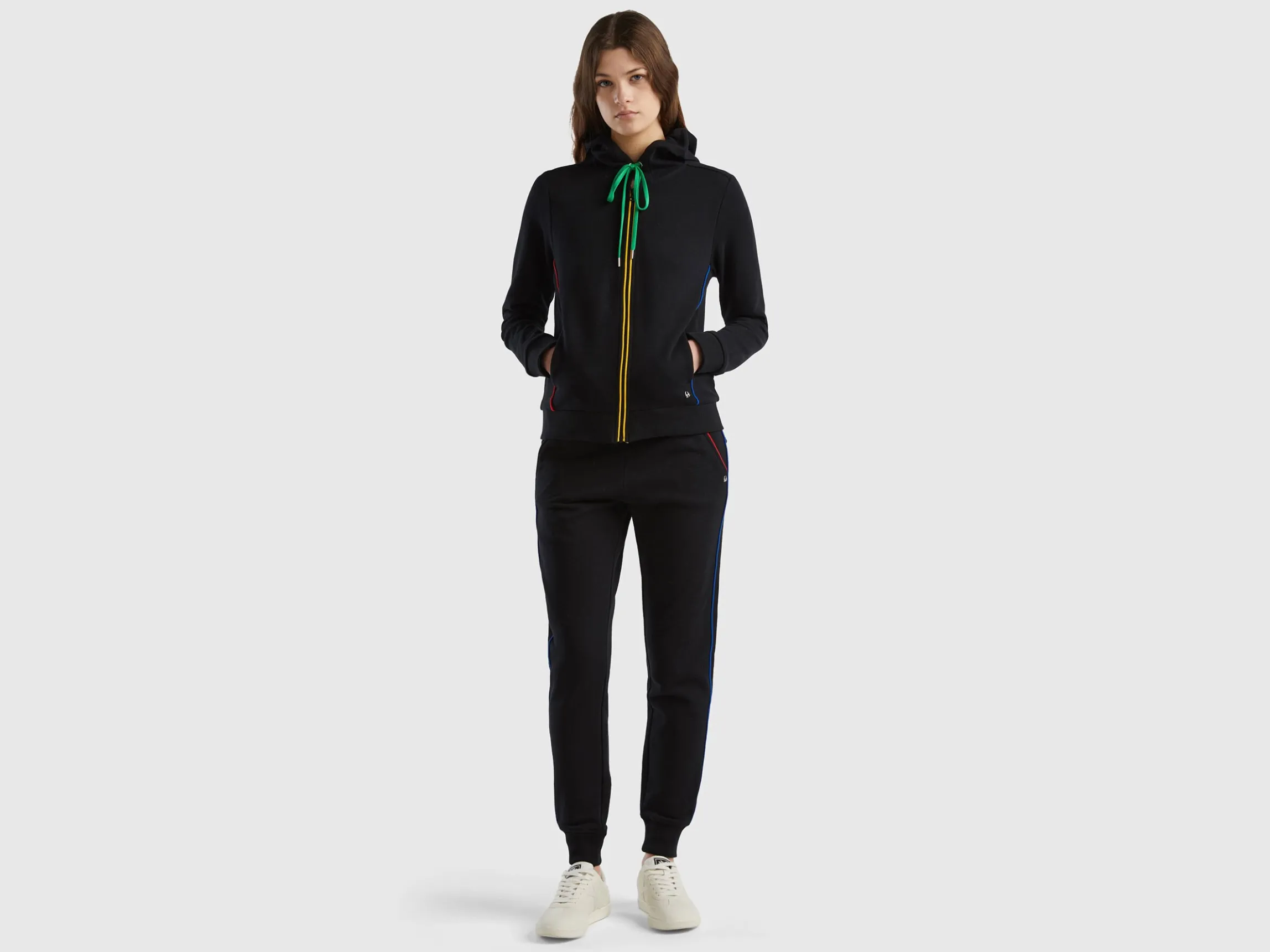 100% cotton sweatshirt with zip and hood