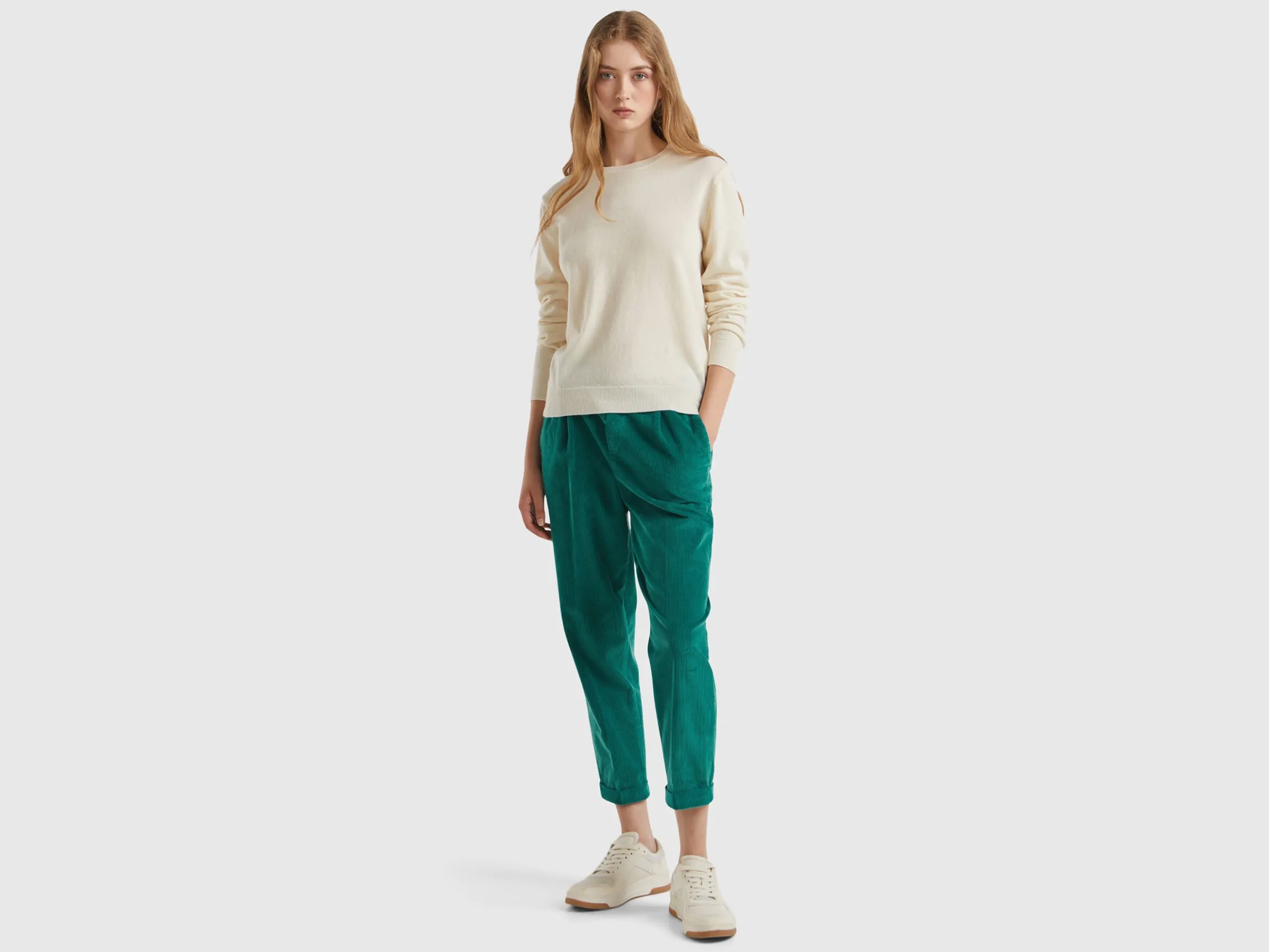 Cream crew neck sweater in Merino wool