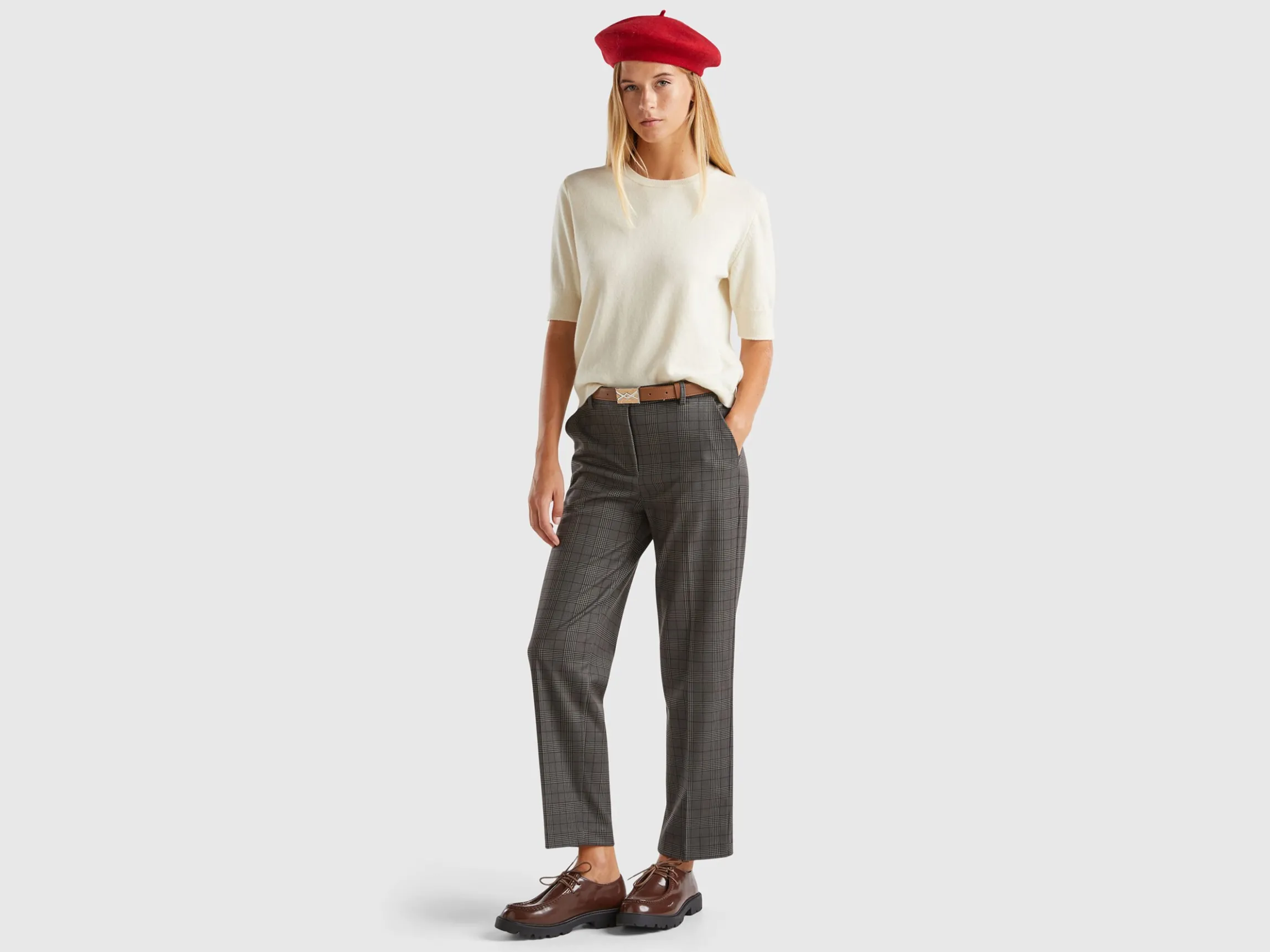 Cream short sleeve sweater in pure Merino wool