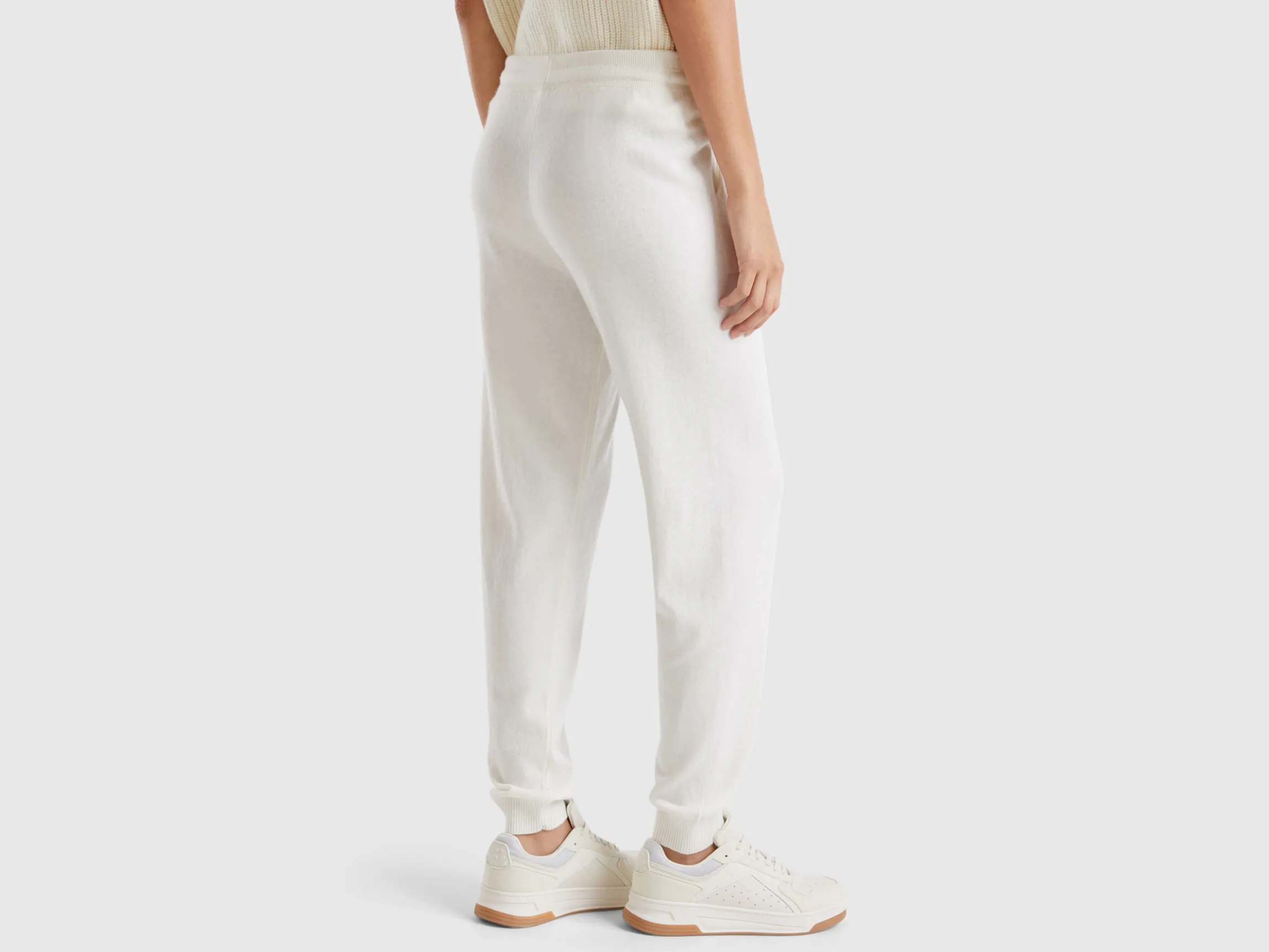 Cream sporty trousers in cashmere blend