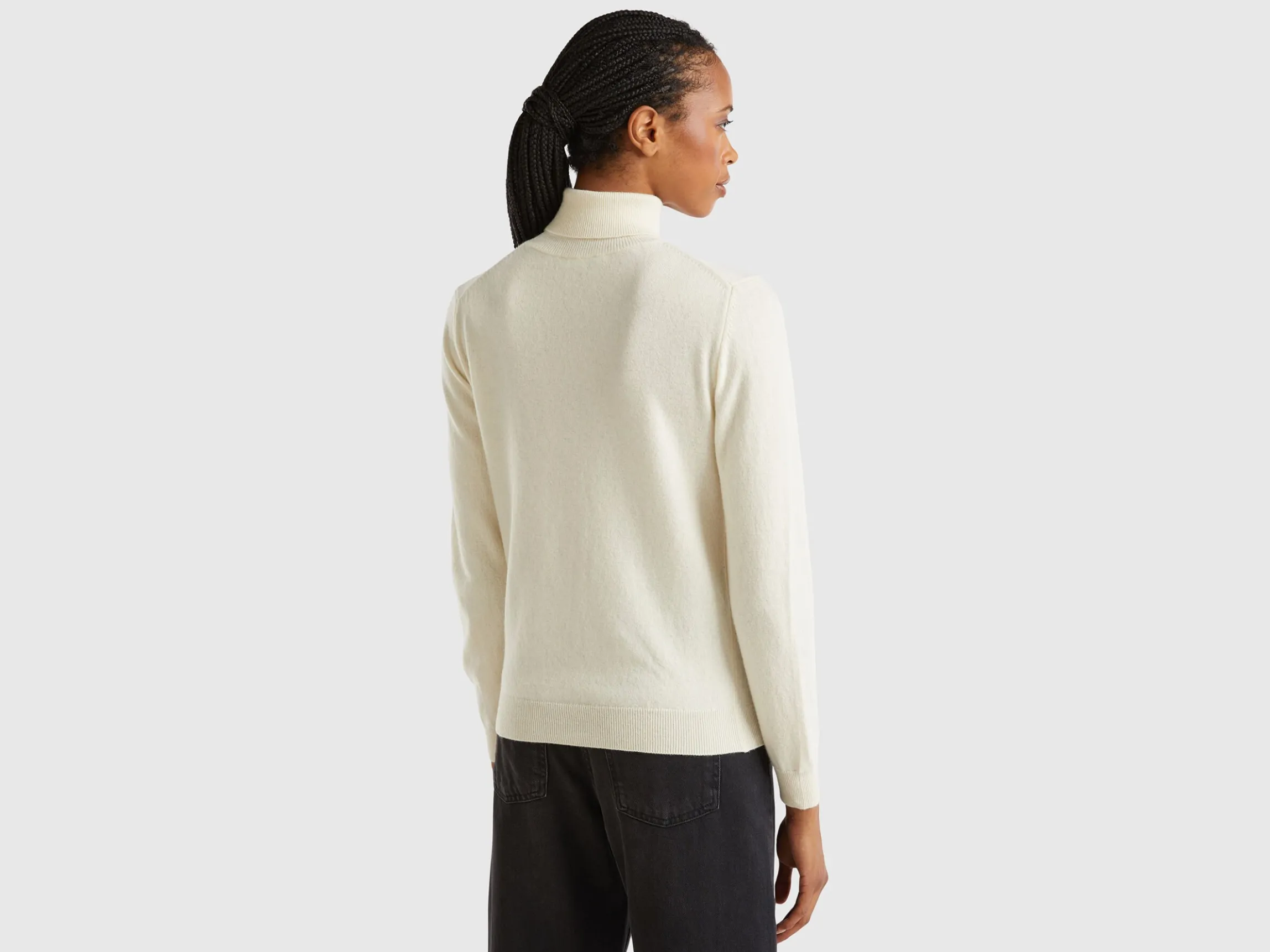 Cream turtleneck sweater in pure Merino wool