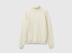 Cream turtleneck sweater in pure Merino wool