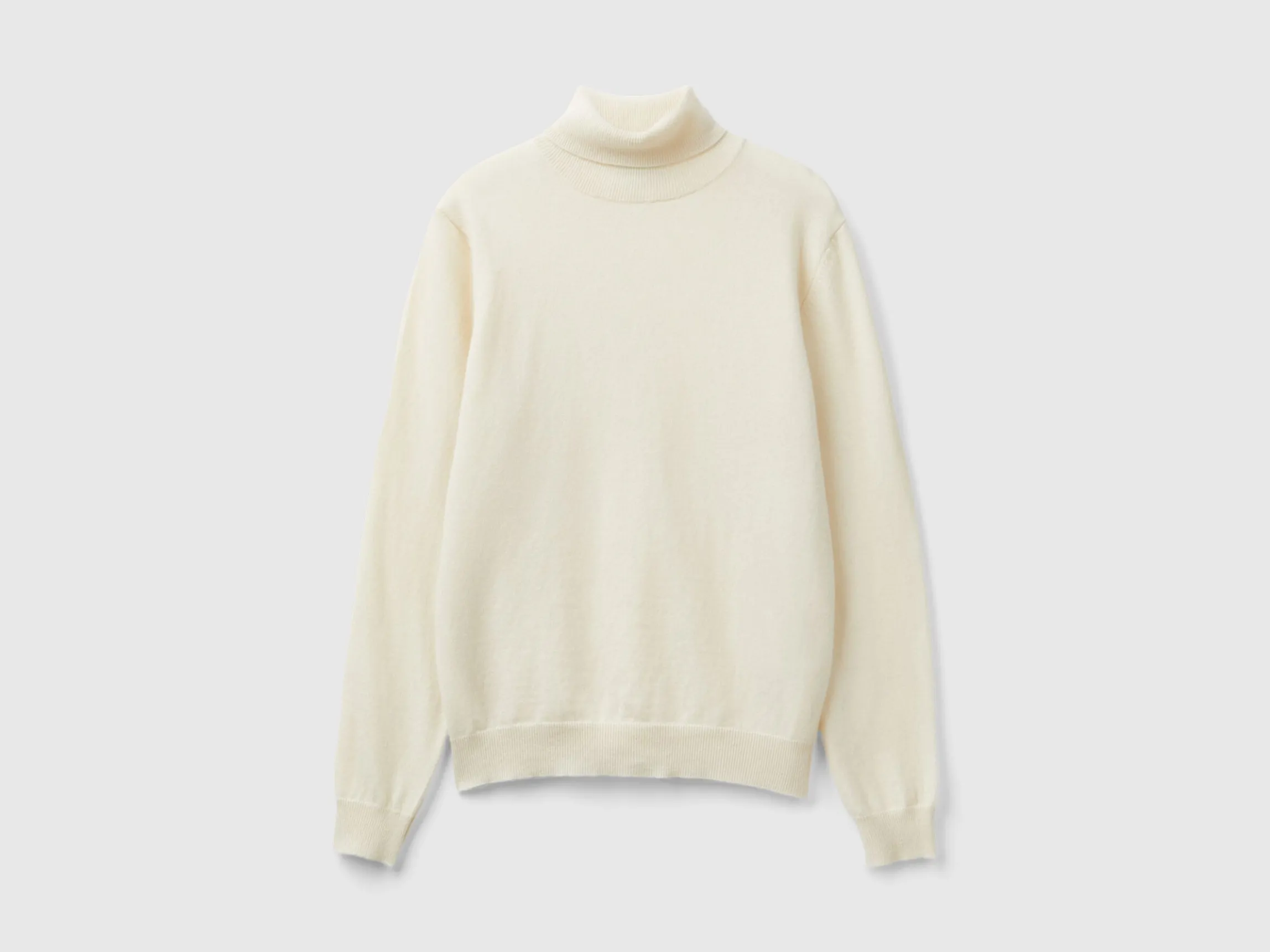 Cream turtleneck sweater in pure Merino wool