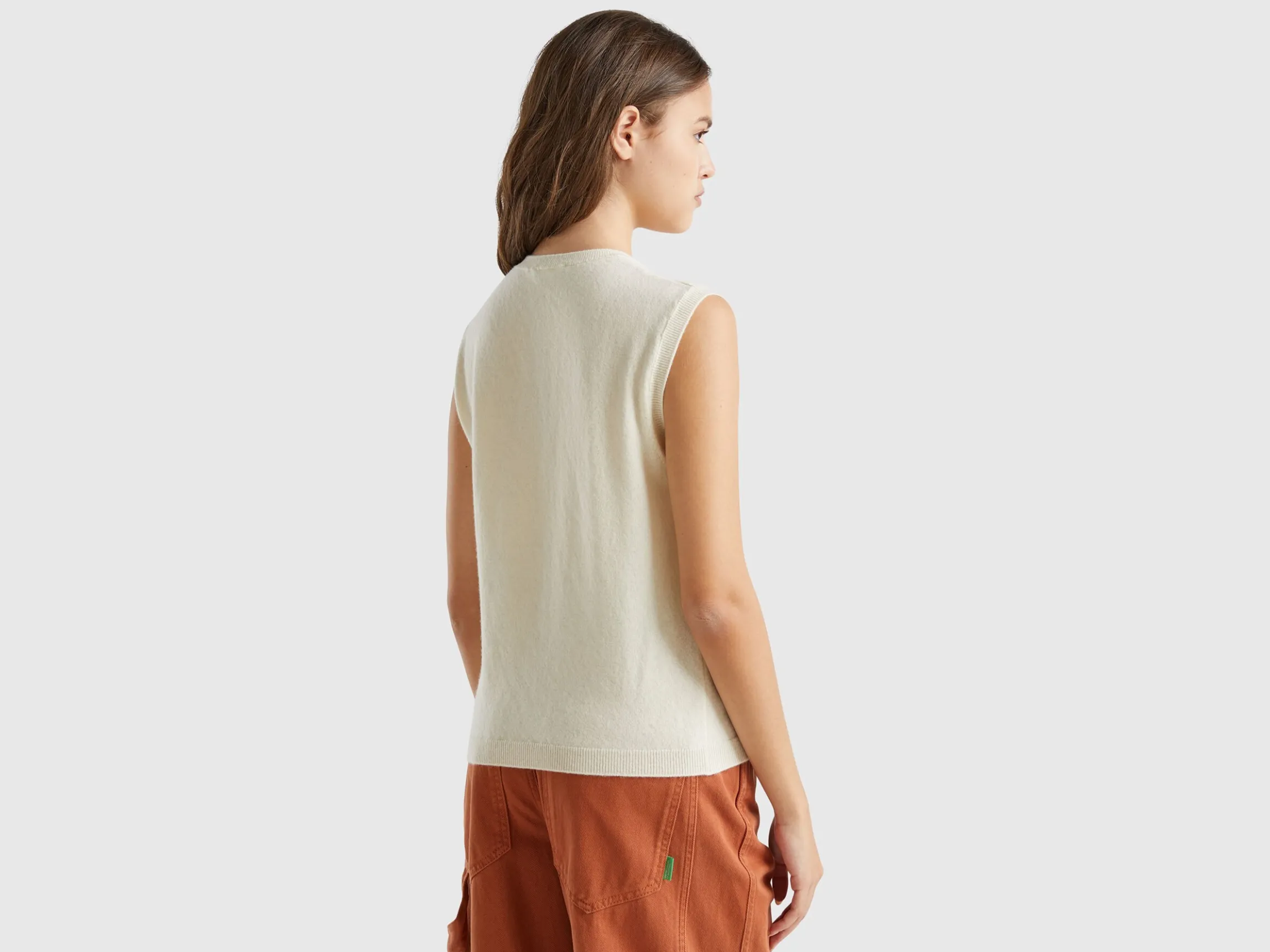 Cream vest in pure Merino wool