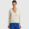Cream V-neck sweater in pure Merino wool