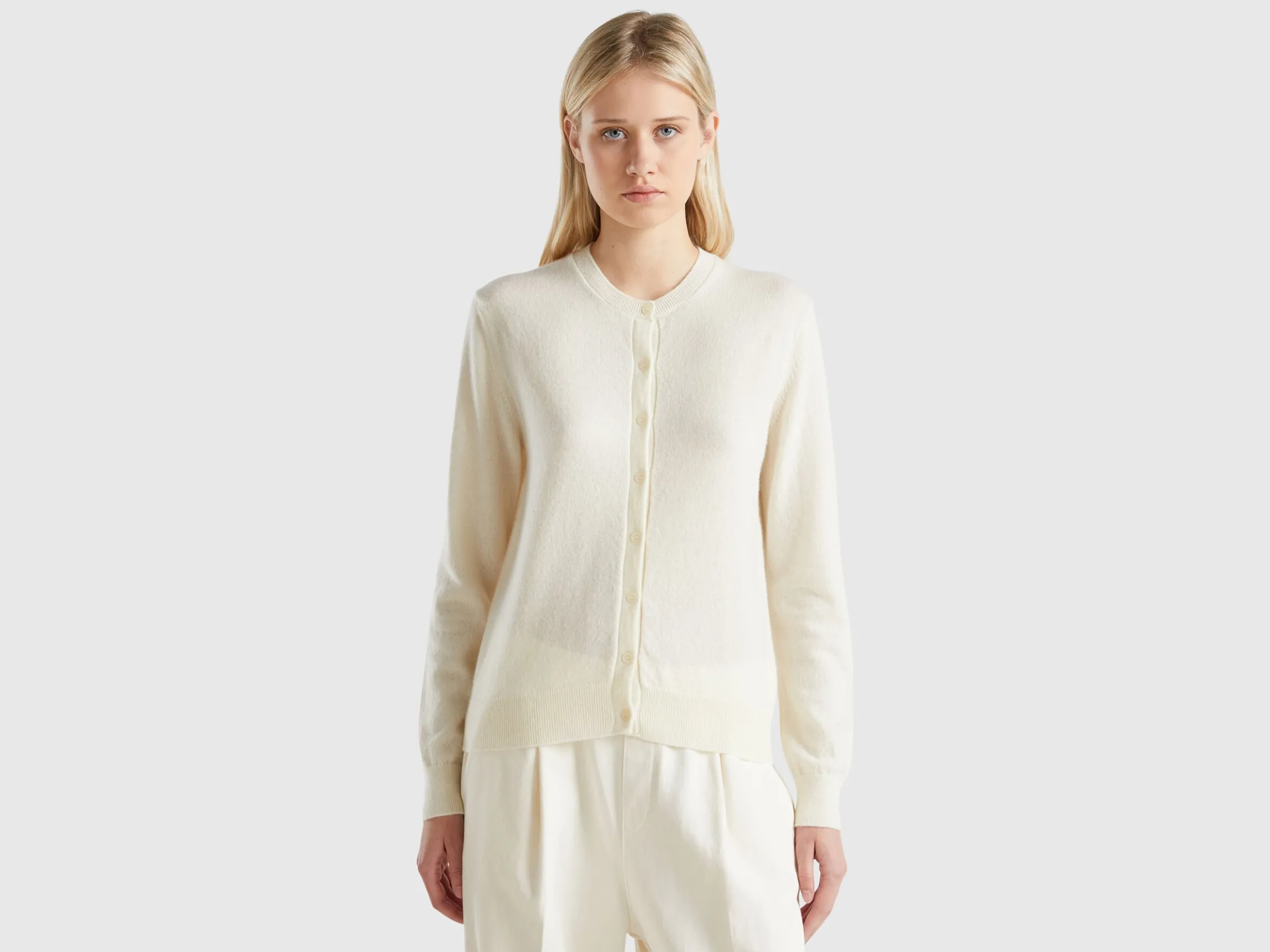 Cream white cardigan in pure cashmere