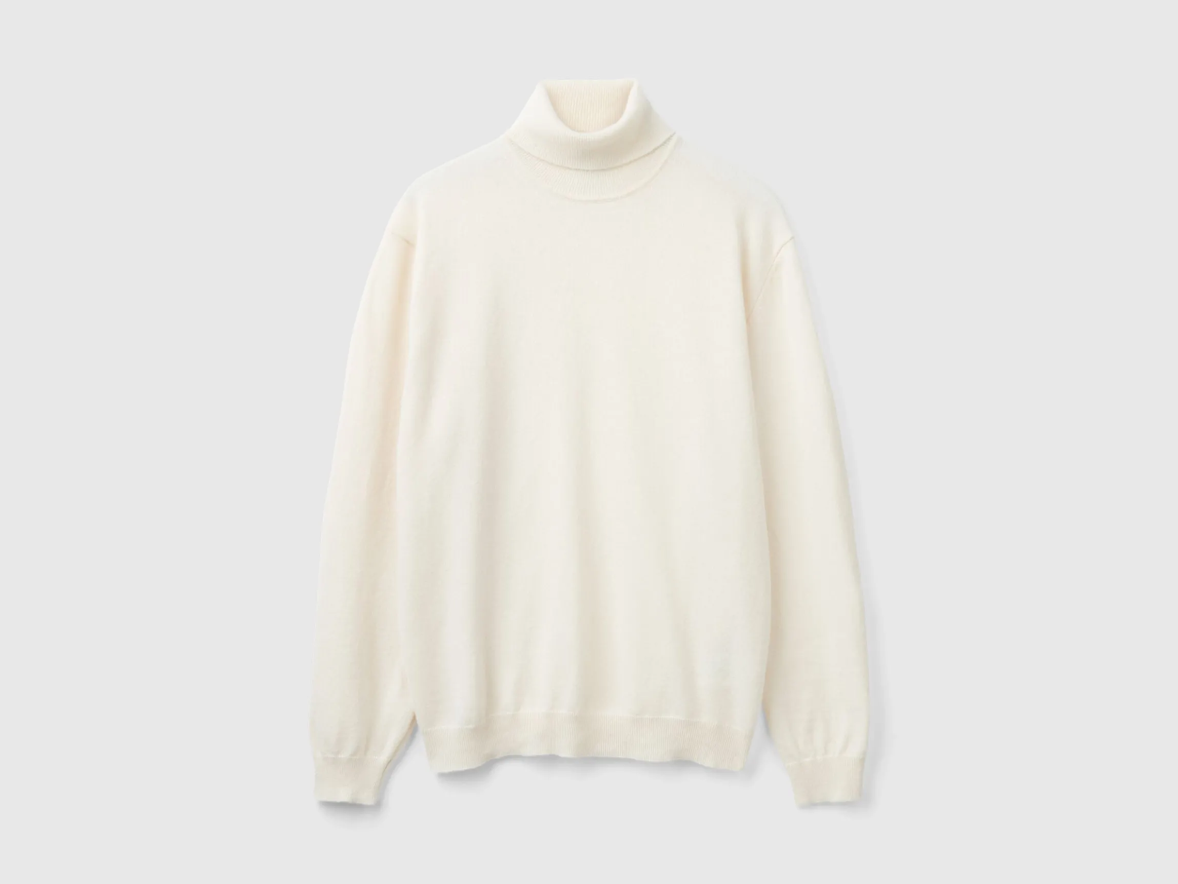 Cream white turtleneck in pure Merino wool
