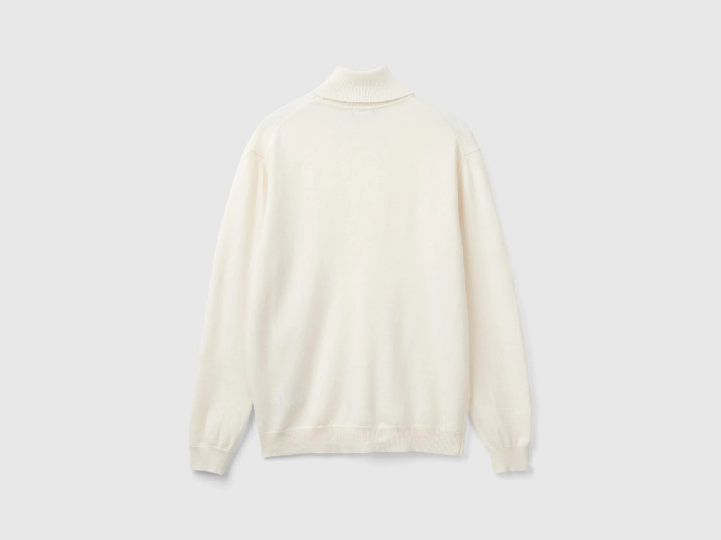 Cream white turtleneck in pure Merino wool