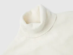 Cream white turtleneck in pure cashmere