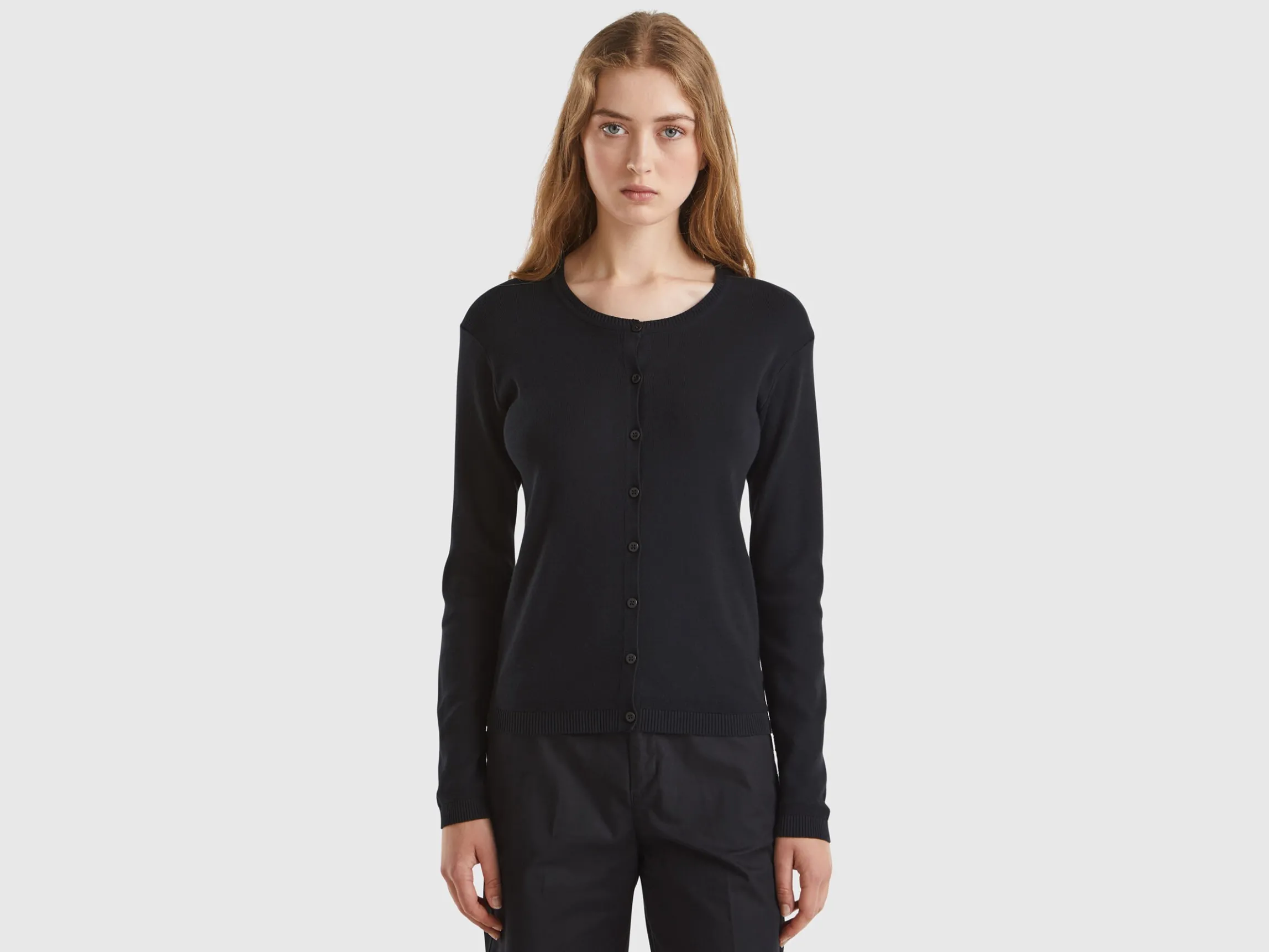 Crew neck cardigan in pure cotton