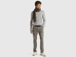 Crew neck sweater in 100% cotton