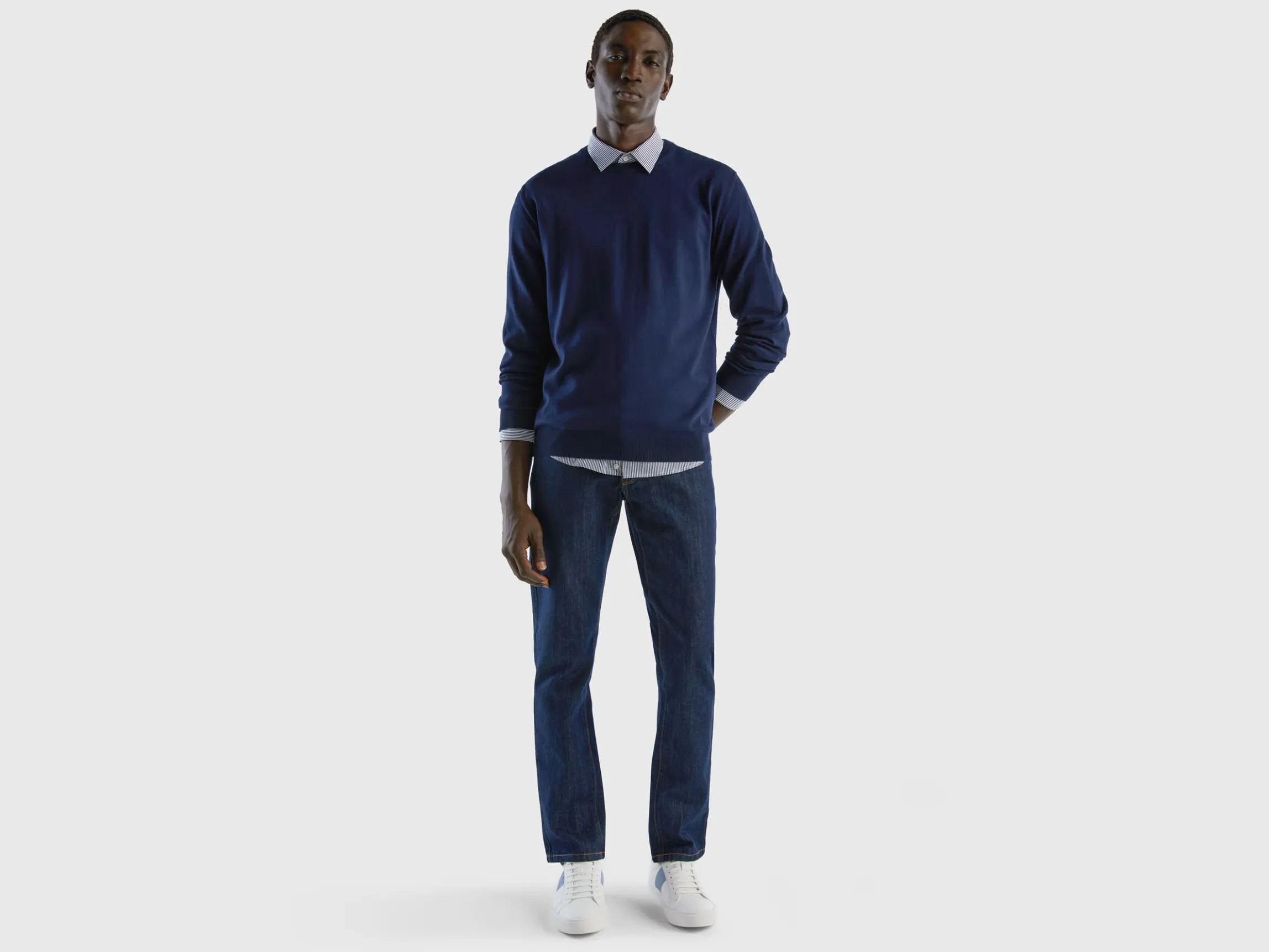 Crew neck sweater in 100% cotton