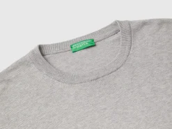 Crew neck sweater in 100% cotton