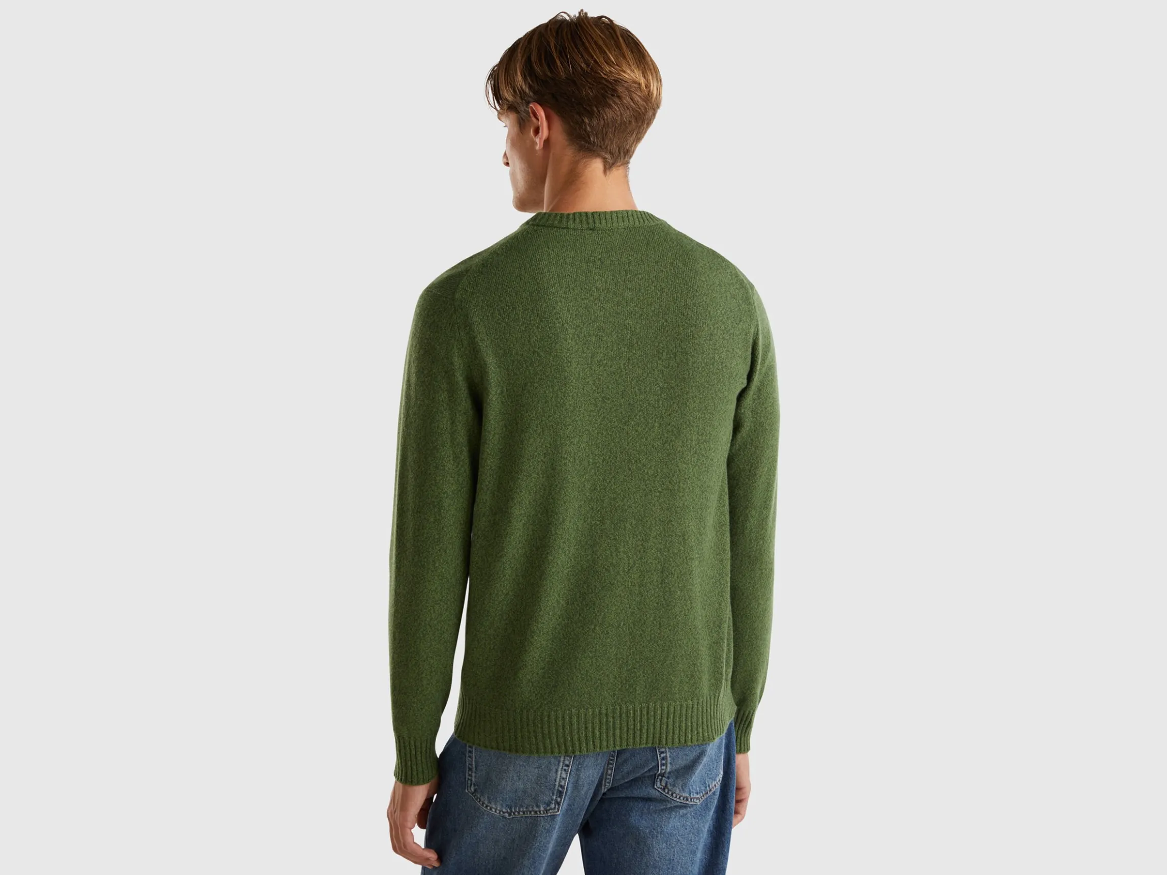 Crew neck sweater in cashmere and wool blend
