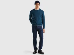 Crew neck sweater in cashmere and wool blend