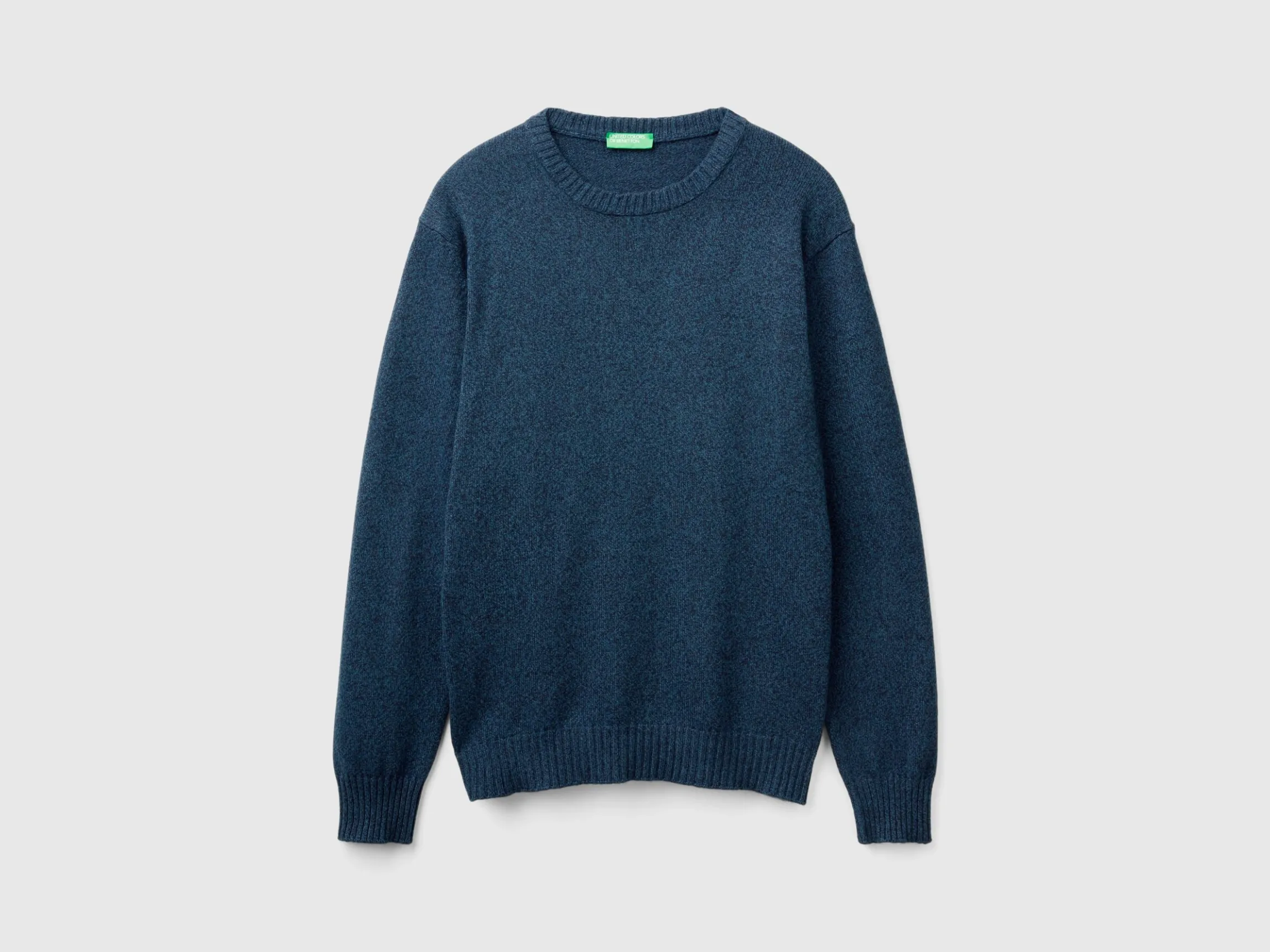Crew neck sweater in cashmere and wool blend