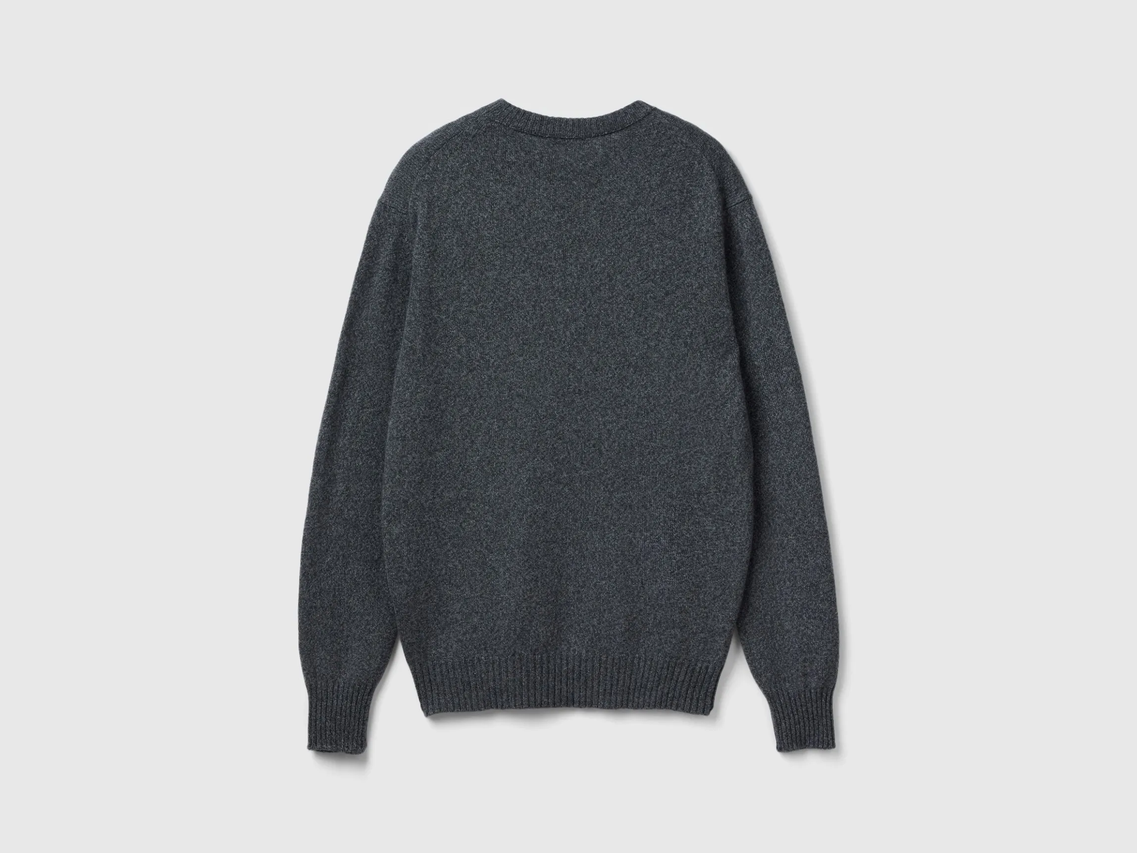 Crew neck sweater in cashmere and wool blend