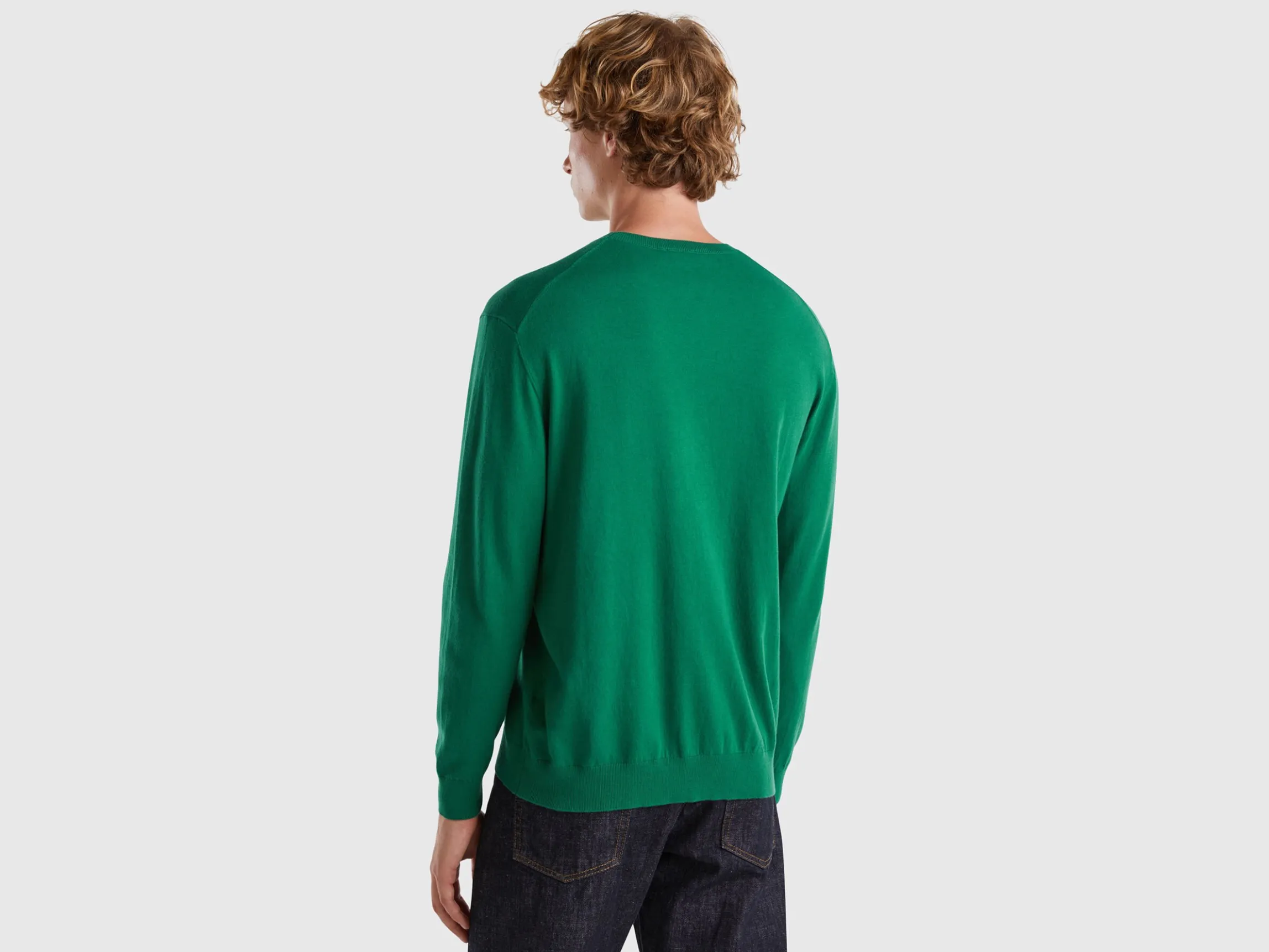 Crew neck sweater in lightweight cotton blend