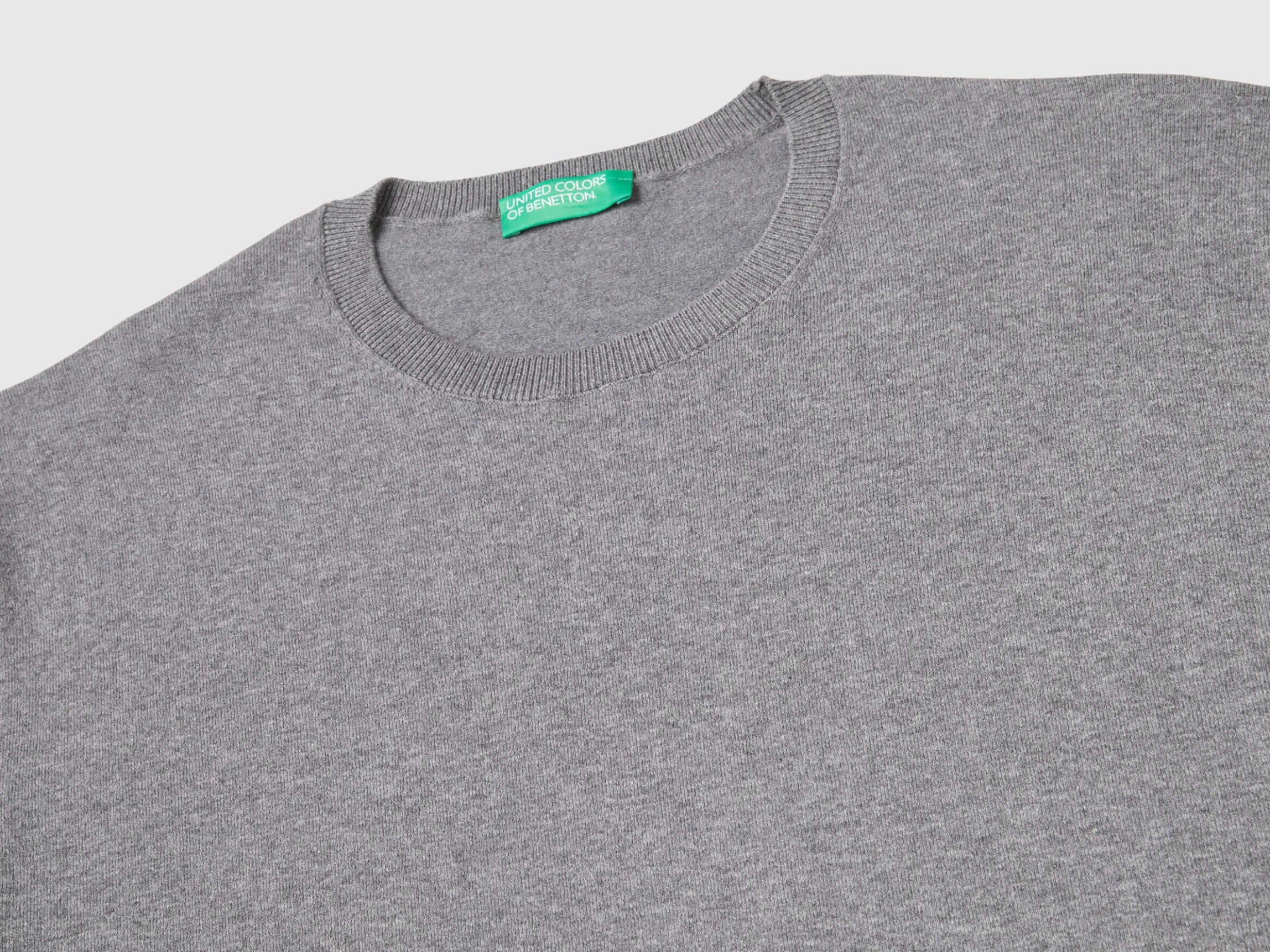 Crew neck sweater in lightweight cotton blend