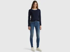 Crew neck sweater in pure cotton