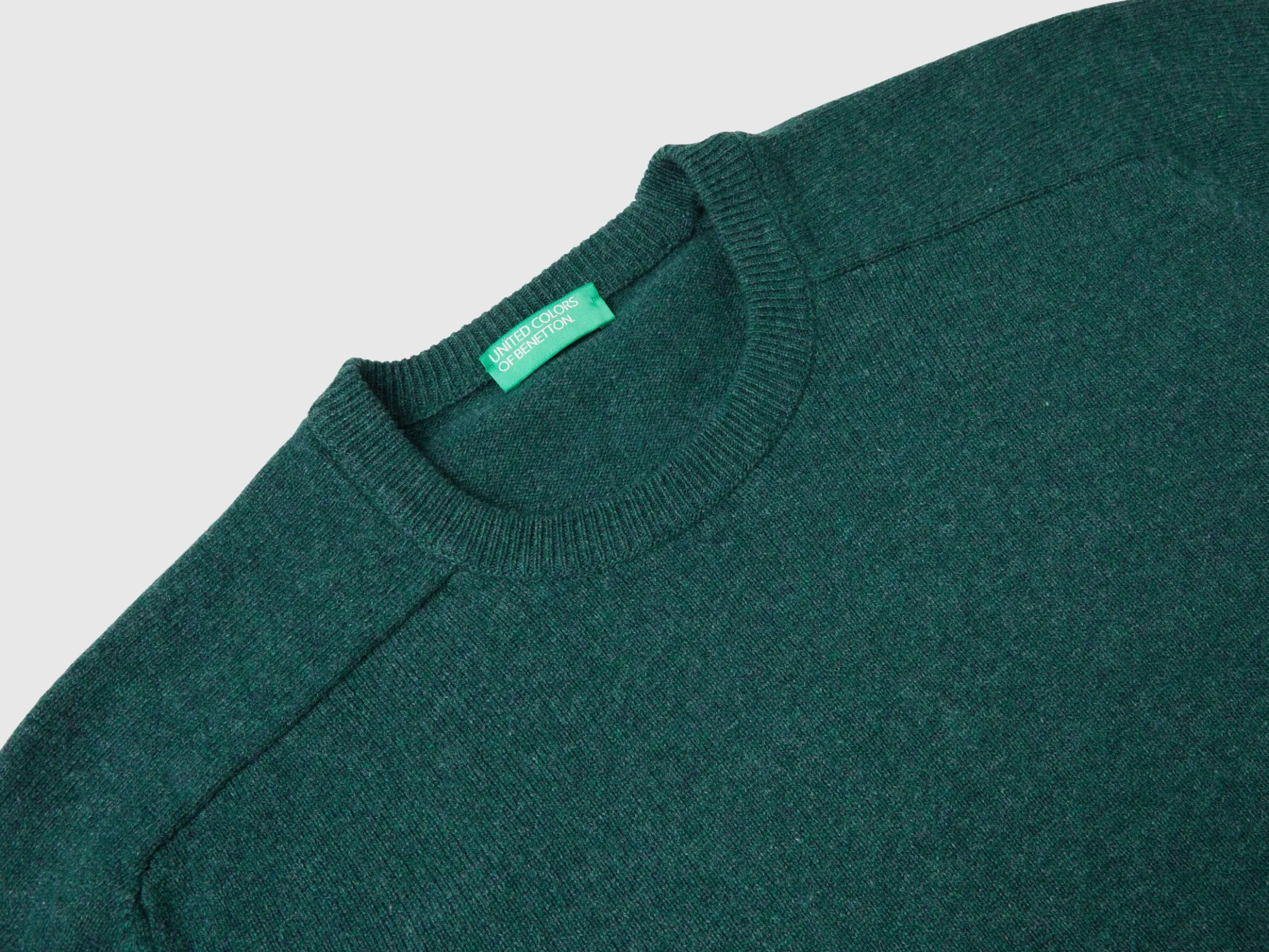 Crew neck sweater in pure Merino wool