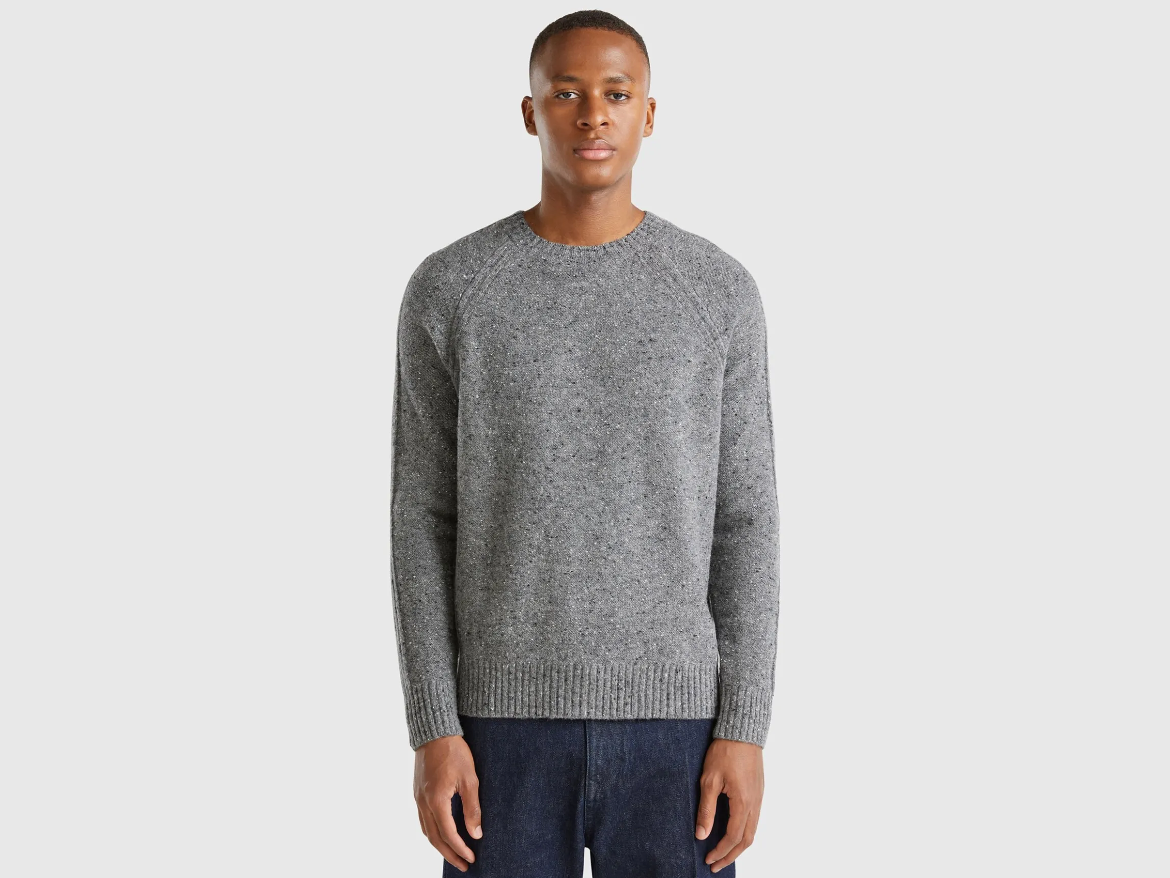 Crew neck sweater in wool blend